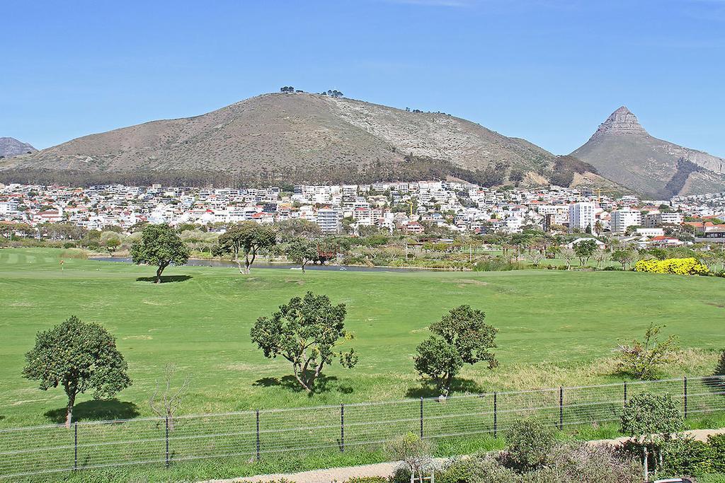 Vredenhof Self Catering Apartment Città del Capo Esterno foto